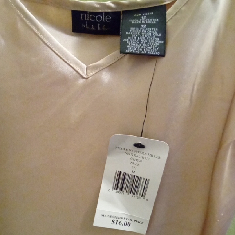 Womans 12 Nicole by Nicole Miller Cream Camisole with Spaghetti Straps Light - Picture 2 of 3